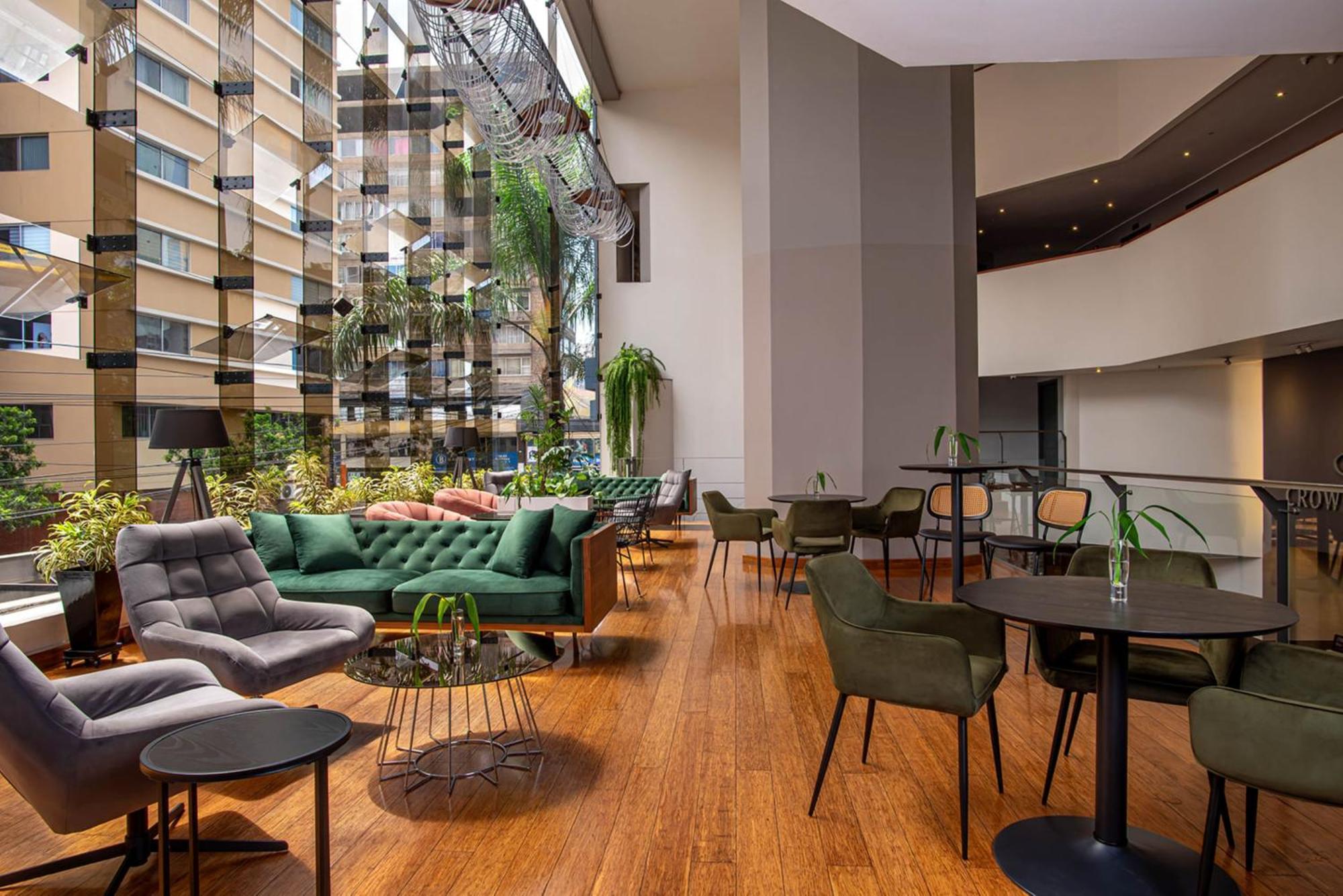 คราวน์ พลาซา ลิมา Hotel ภายนอก รูปภาพ The lobby of the hotel