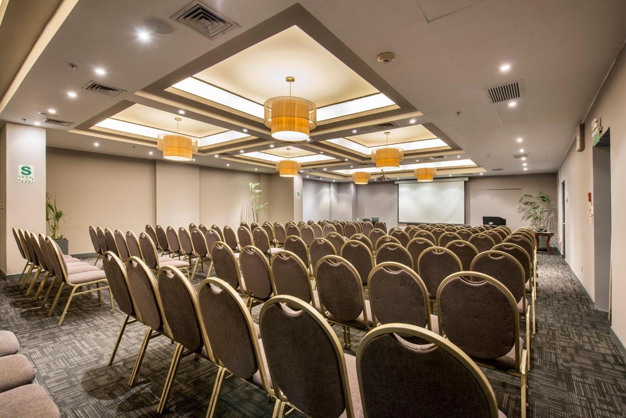 คราวน์ พลาซา ลิมา Hotel ภายนอก รูปภาพ Meeting room