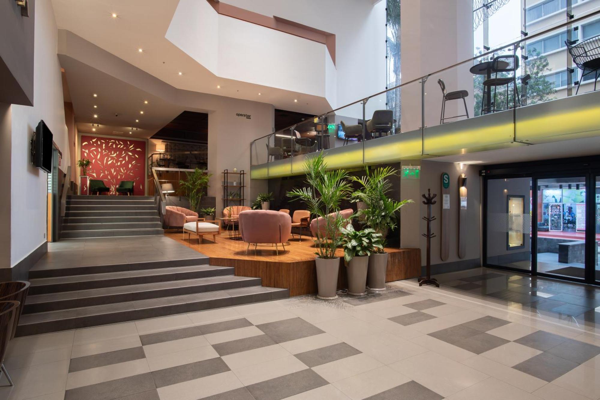 คราวน์ พลาซา ลิมา Hotel ภายนอก รูปภาพ Lobby